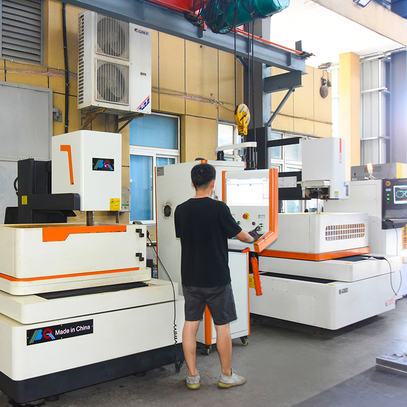 Lavorazione stampi in leghe di magnesio-alluminio