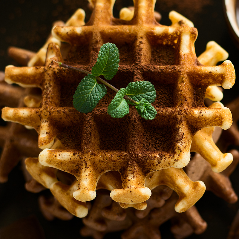 Macchina per waffle verticale che si ribalta